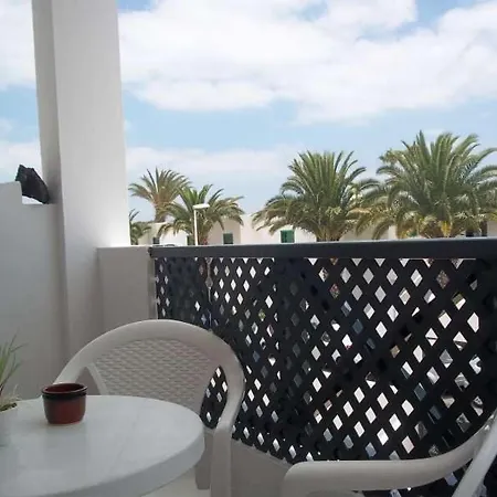 Villa Puerto Del Carmen Sleeps 4 Pool Wifi