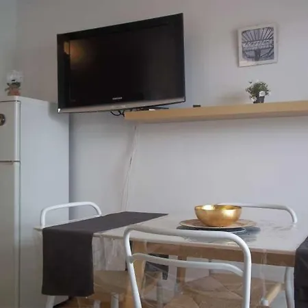 Puerto Del Carmen Sleeps 4 Pool Wifi Villa Puerto del Carmen (Lanzarote)
